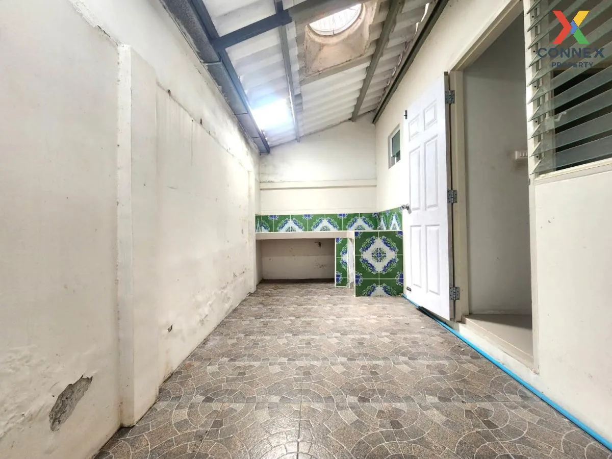 ขายทาวน์เฮ้าส์/ทาวน์โฮม  แฟมิลี่ซิตี้ พานทอง หนองกะขะ พานทอง ชลบุ