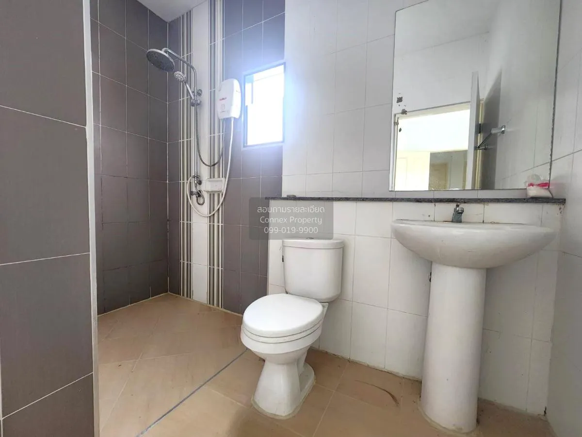 ขายทาวน์เฮ้าส์/ทาวน์โฮม  ไฮท์ ลิฟวิ่ง หนองกะขะ พานทอง ชลบุรี CX-1