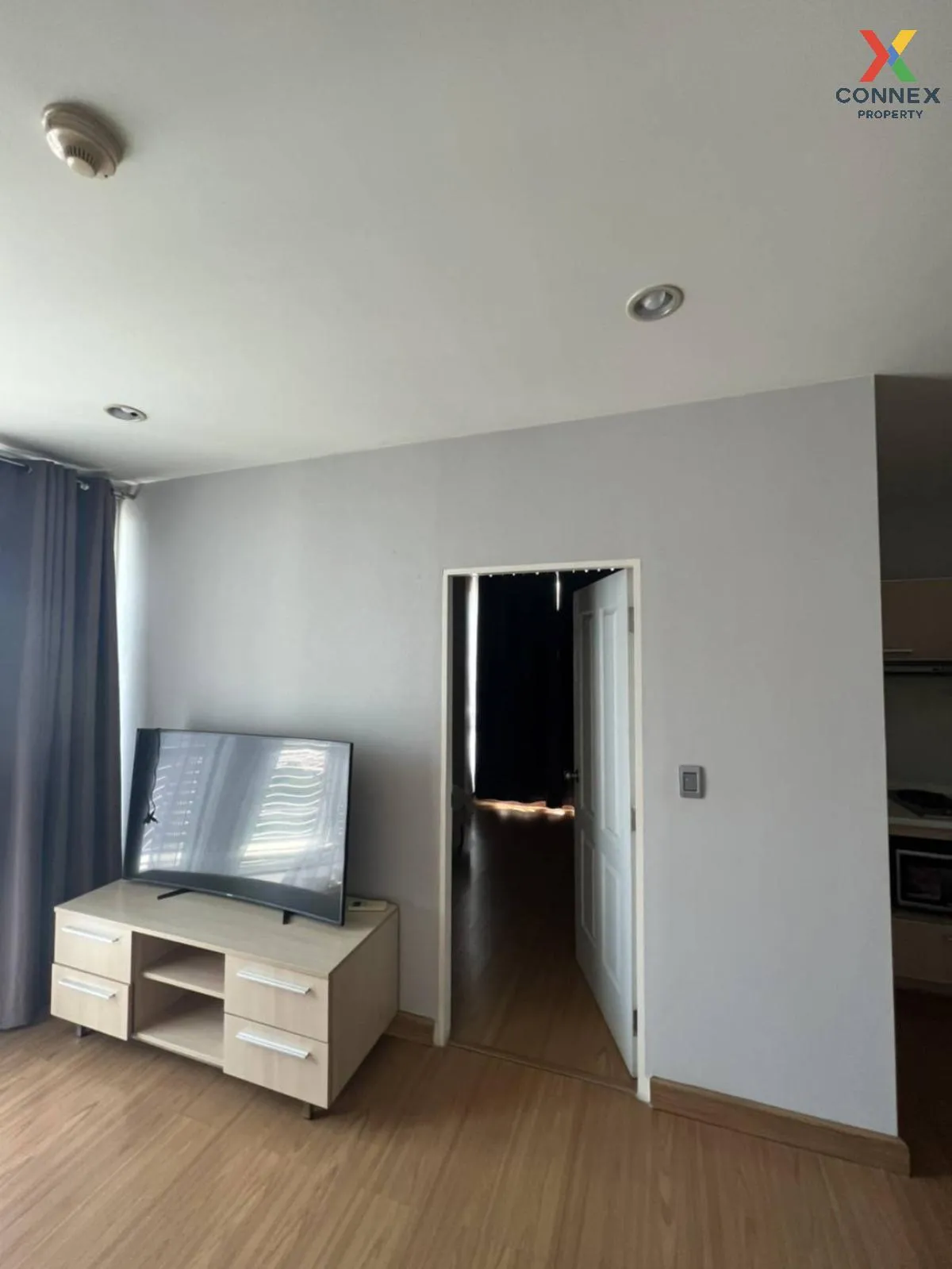 เช่าคอนโด  เดอะ คอมพลีท นราธิวาส BTS-ช่องนนทรี ช่องนนทรี เขต ยานน 3