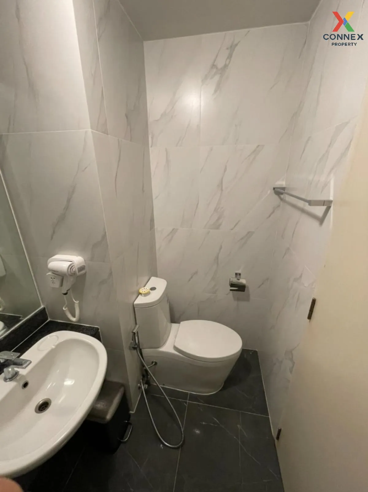 For Rent Condo , The Parkland Srinakarin Lakeside , Bang Na , Don