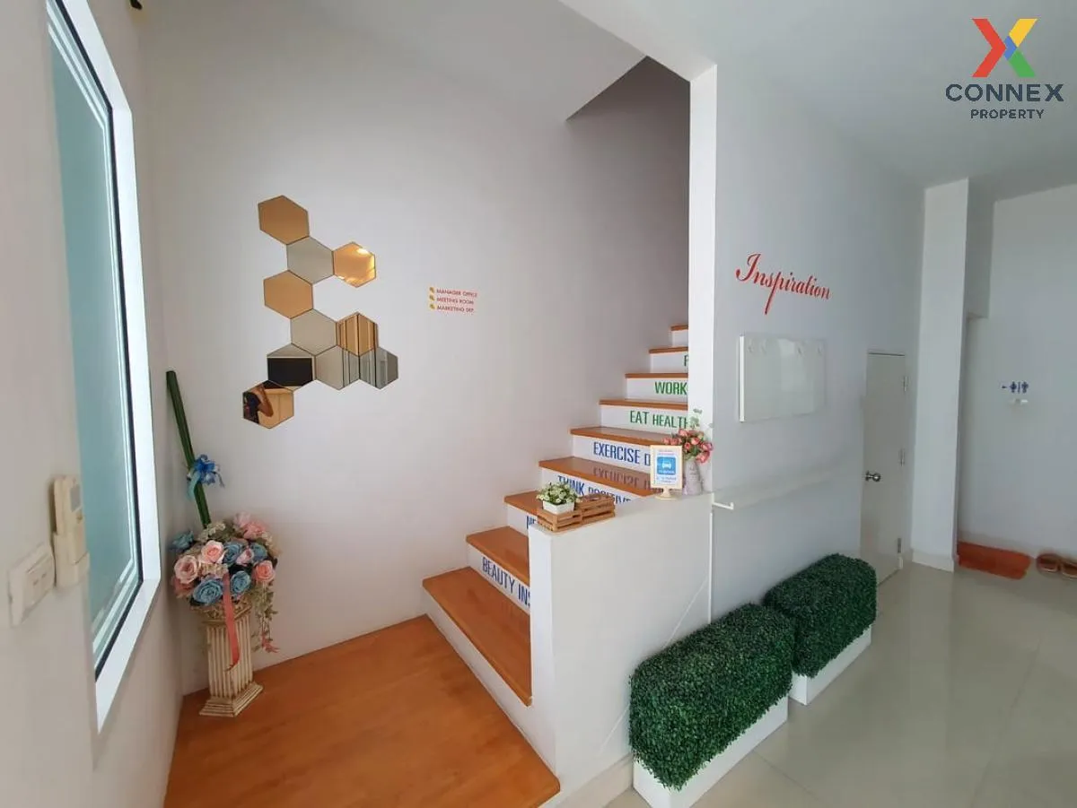 For Rent Townhouse/Townhome  , Baan Klang Muang S - Sense Srinakh