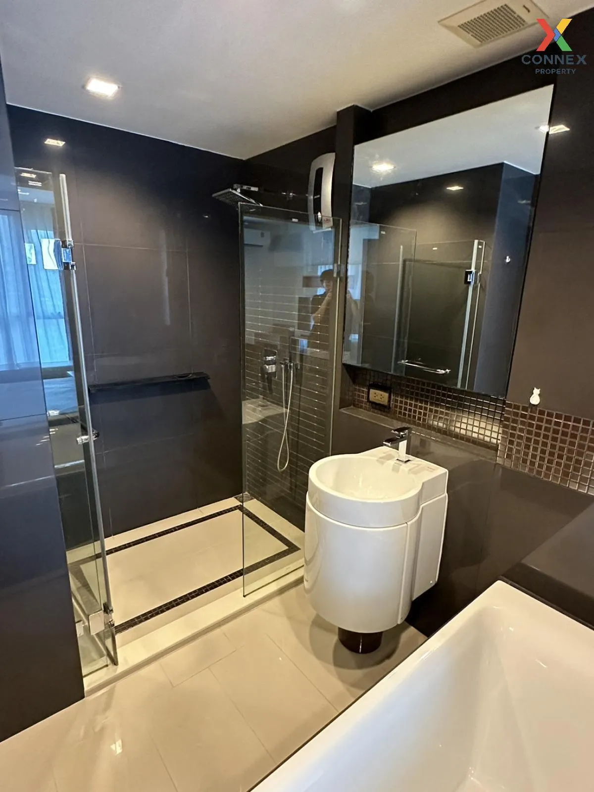 เช่าคอนโด  ริทึ่ม สาทร BTS-สะพานตากสิน ทุ่งมหาเมฆ เขต สาทร กรุงเท