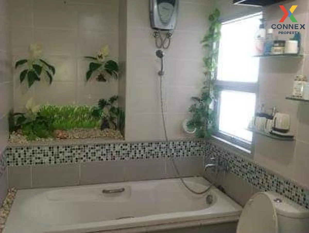 For Sale Condo , Waterford Sukhumvit 50 , corner unit , BTS-Phra 