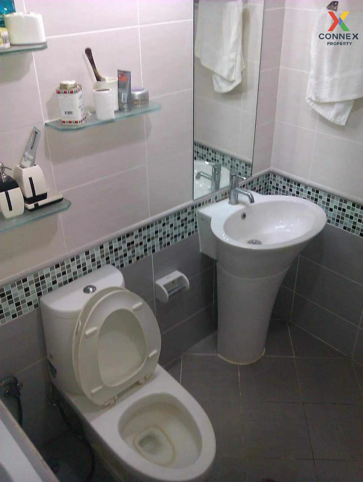 For Sale Condo , Waterford Sukhumvit 50 , corner unit , BTS-Phra 