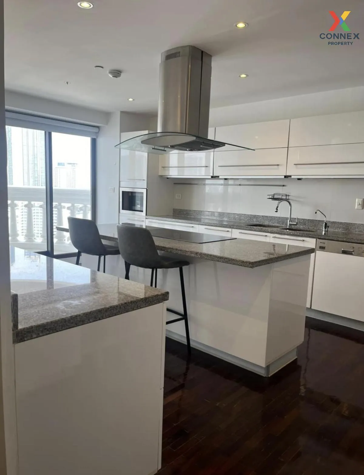 For Sale Condo , State Tower , BTS-Saphan Taksin , Silom , Bang R For Sale Condo , State Tower , BTS-Saphan Taksin , Silom , Bang R