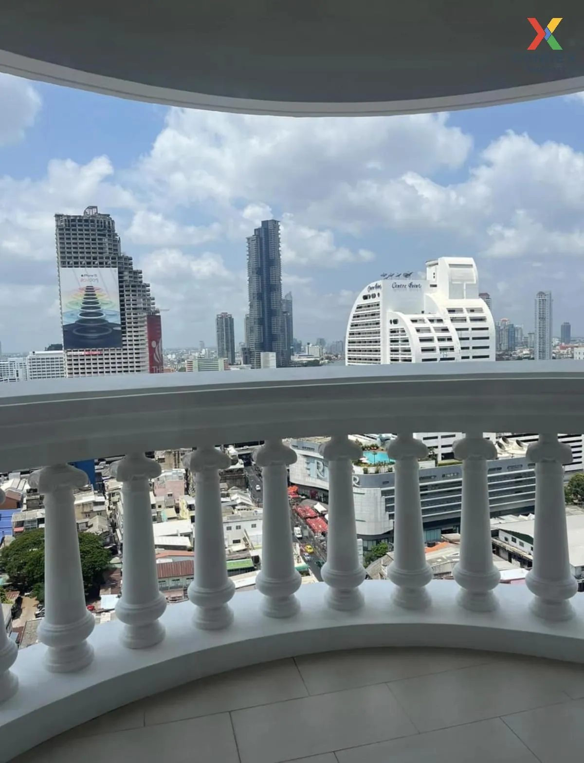 For Sale Condo , State Tower , BTS-Saphan Taksin , Silom , Bang R For Sale Condo , State Tower , BTS-Saphan Taksin , Silom , Bang R