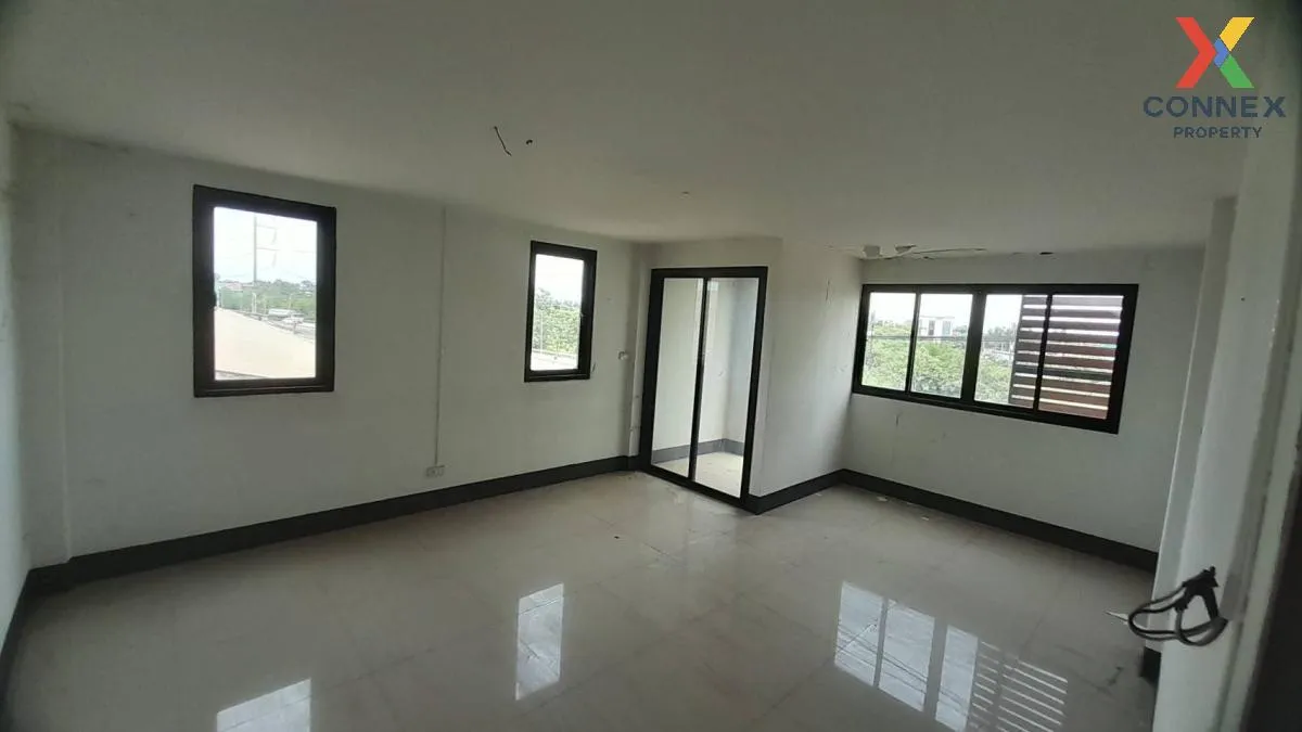 ขายอาคารพาณิชย์ 3 ชั้น บ้านม่วง ซอย 2 อุดรธานี หมากแข้ง เมืองอุดร