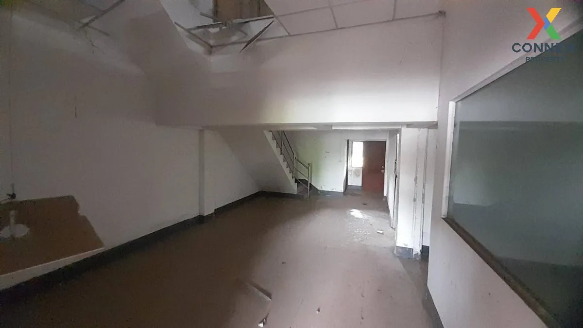 ขายอาคารพาณิชย์ 3 ชั้น บ้านม่วง ซอย 2 อุดรธานี หมากแข้ง เมืองอุดร 2