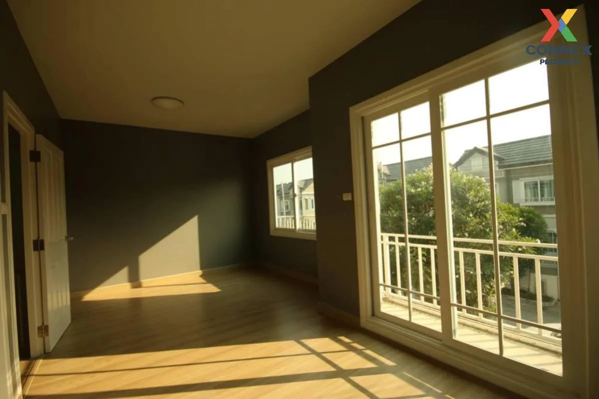 For Sale House , The Village Kanjanapisek – Ratchapruek , Sai Noi 4