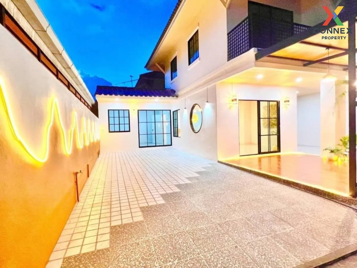 For Sale Townhouse/Townhome  , Baan Pruksa 11 , newly renovated , 2