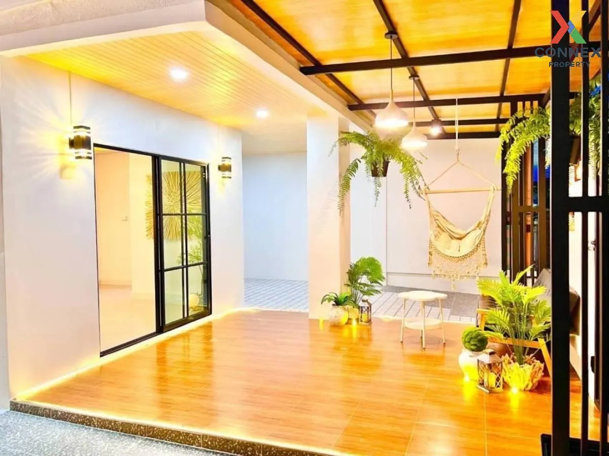 For Sale Townhouse/Townhome  , Baan Pruksa 11 , newly renovated , 3