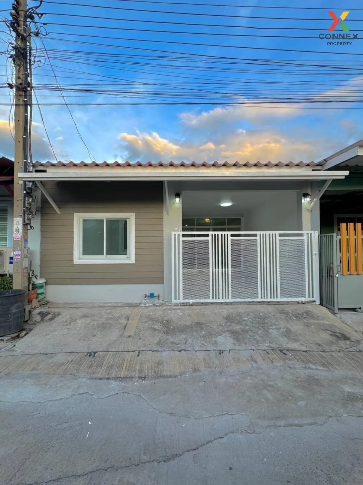 For Sale Townhouse/Townhome  , Baan Pruksa 3 Soi Watlatpladuk , B 1