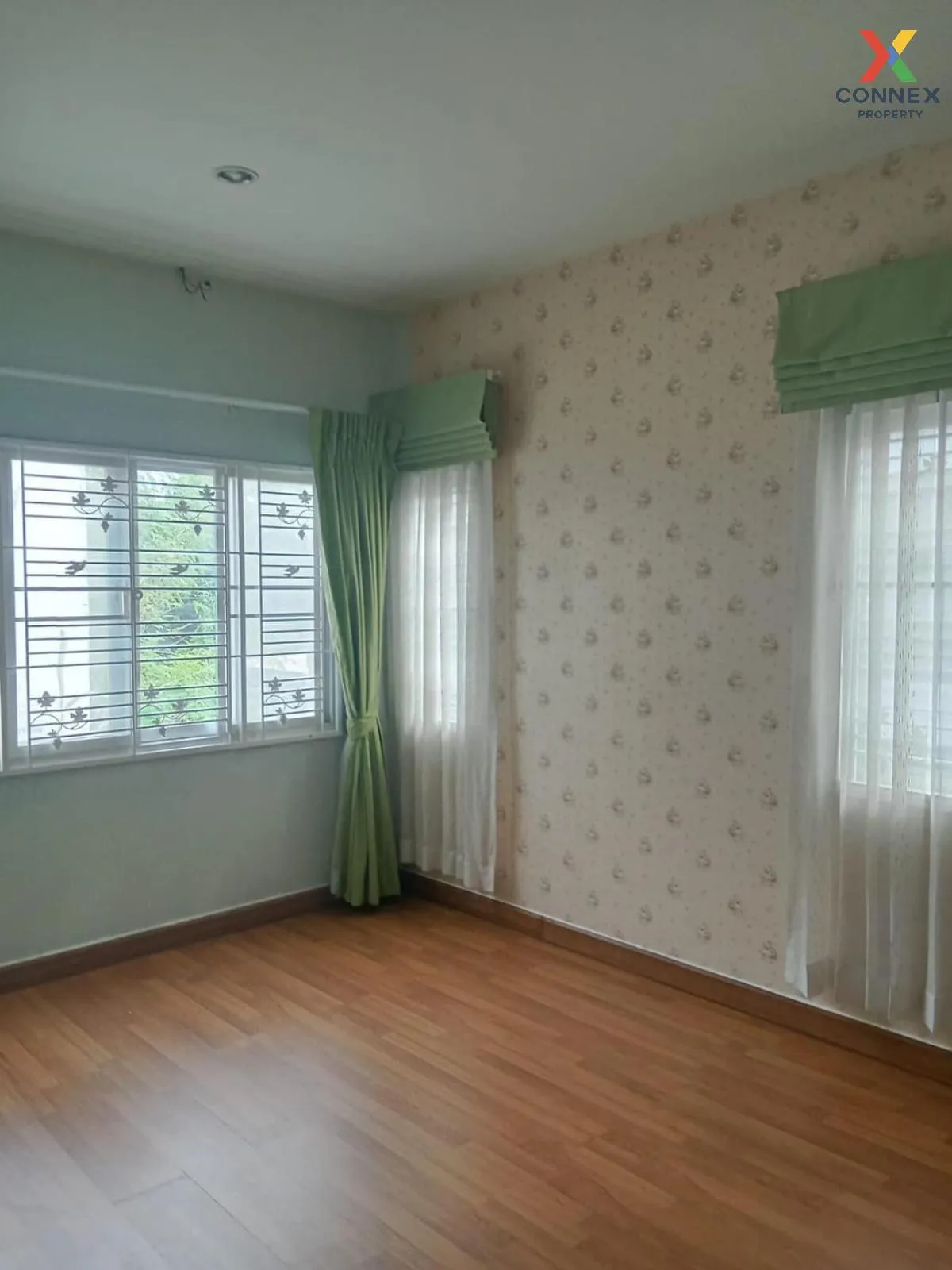 For Sale Townhouse/Townhome  , Medio Nimitmai , corner unit , new For Sale Townhouse/Townhome  , Medio Nimitmai , corner unit , new