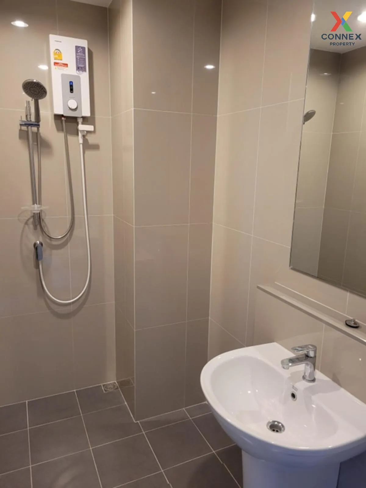 เช่าคอนโด  เดอะ ทรี หัวหมาก อินเตอร์เชนจ์ หัวหมาก เขต บางกะปิ กรุ