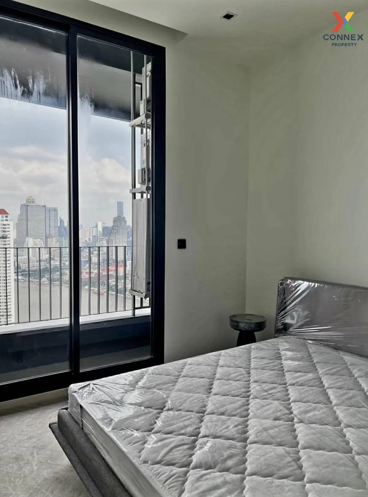 For Sale Condo , Chapter Charoennakhorn-Riverside , high floor , 