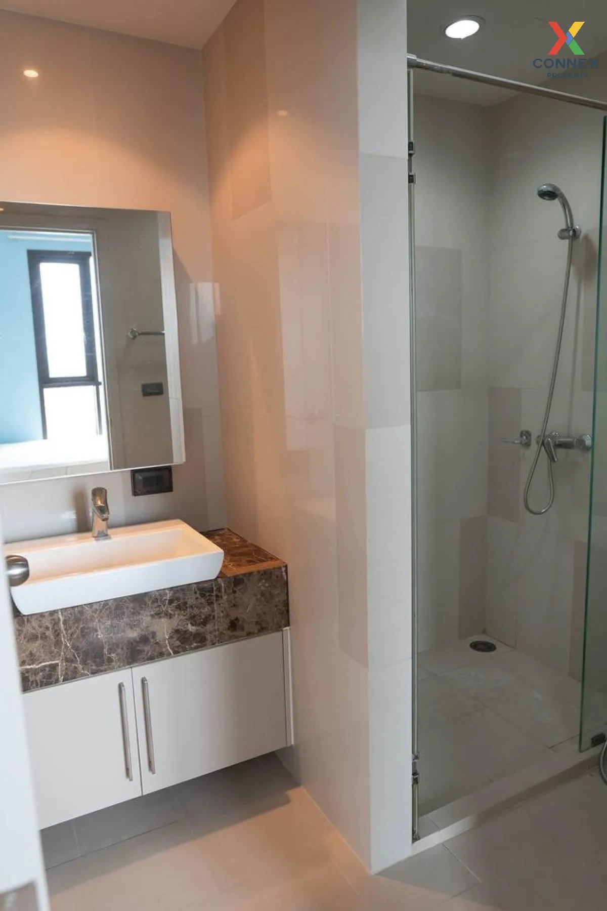 ขายคอนโด  ฟิวส์ สาทร - ตากสิน BTS-วงเวียนใหญ่ บางลำภูล่าง เขต คลอ