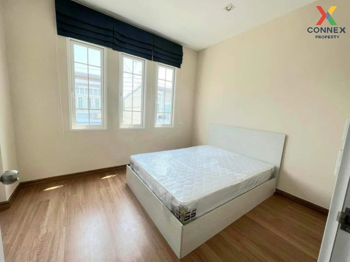 ขายทาวน์เฮ้าส์/ทาวน์โฮม  โกลเด้น ทาวน์ 3 บางนา-สวนหลวง ดอกไม้ เขต