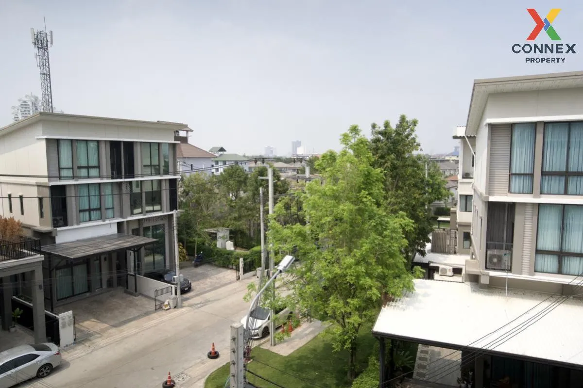 ขายทาวน์เฮ้าส์/ทาวน์โฮม  พาทิโอ พัฒนาการ 32 MRT-กลันตัน (สายสีเหล 2