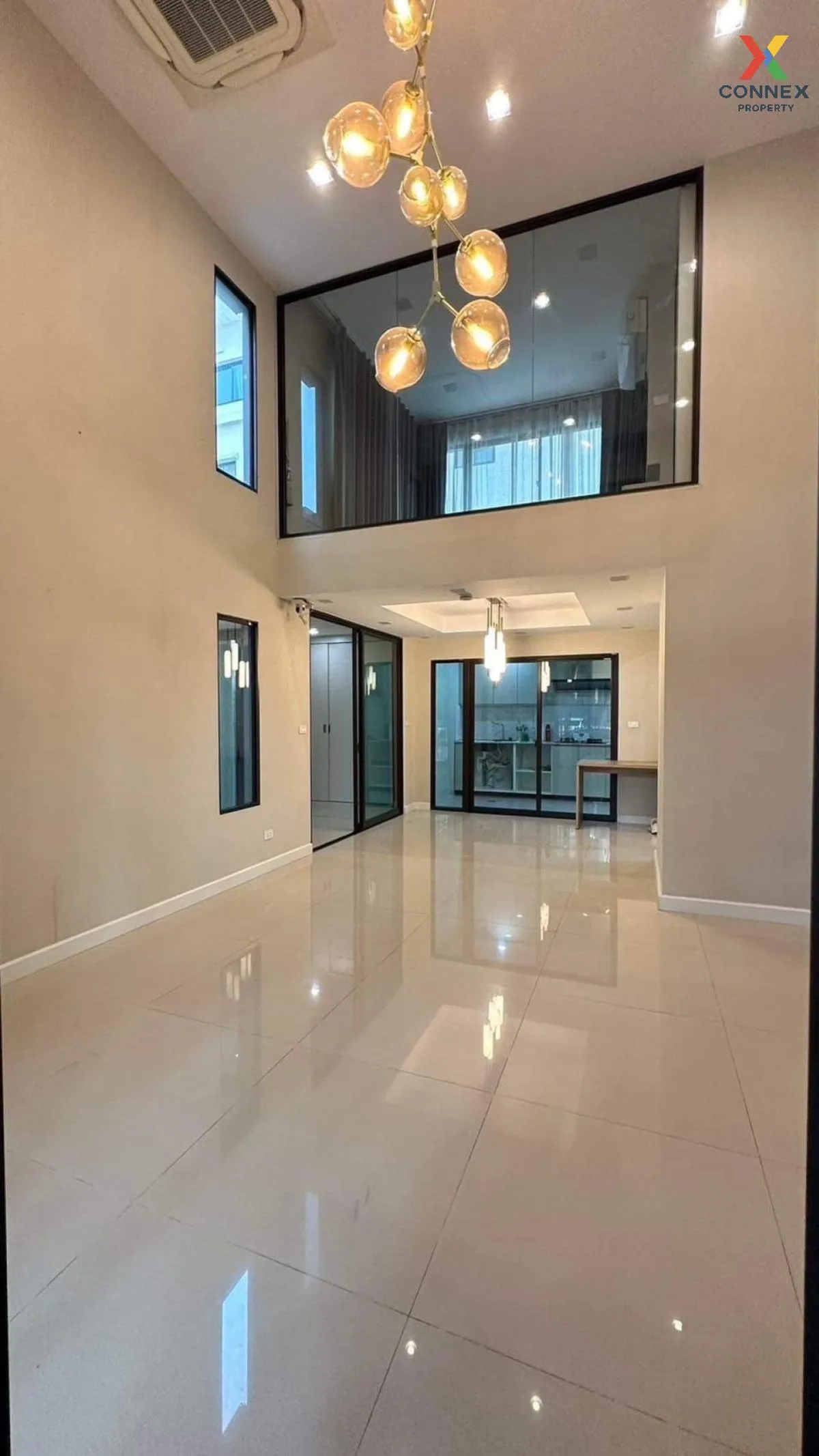 ขายทาวน์เฮ้าส์/ทาวน์โฮม  พาทิโอ พัฒนาการ 32 MRT-กลันตัน (สายสีเหล 4