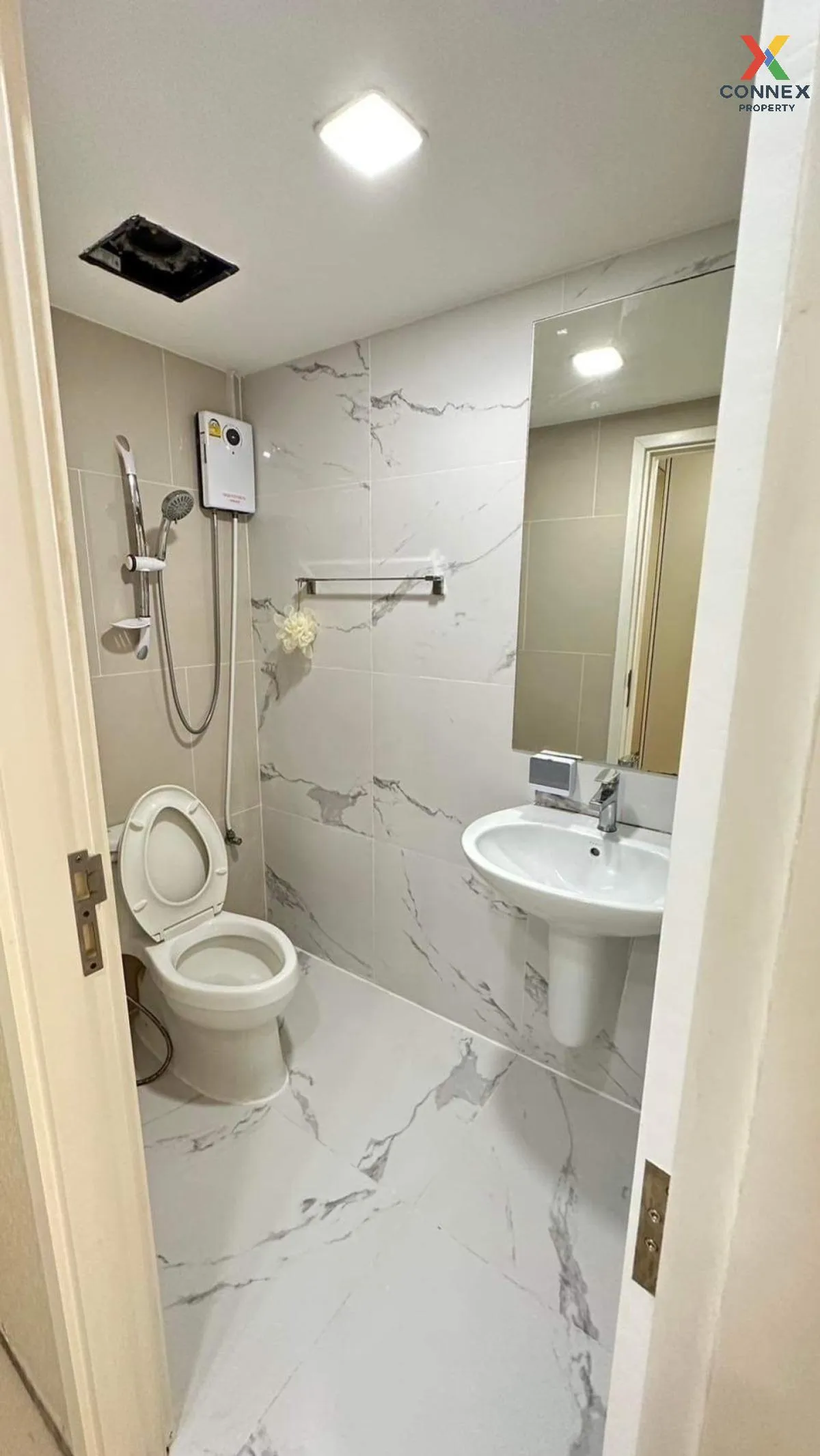 ขายทาวน์เฮ้าส์/ทาวน์โฮม  พาทิโอ พัฒนาการ 32 MRT-กลันตัน (สายสีเหล