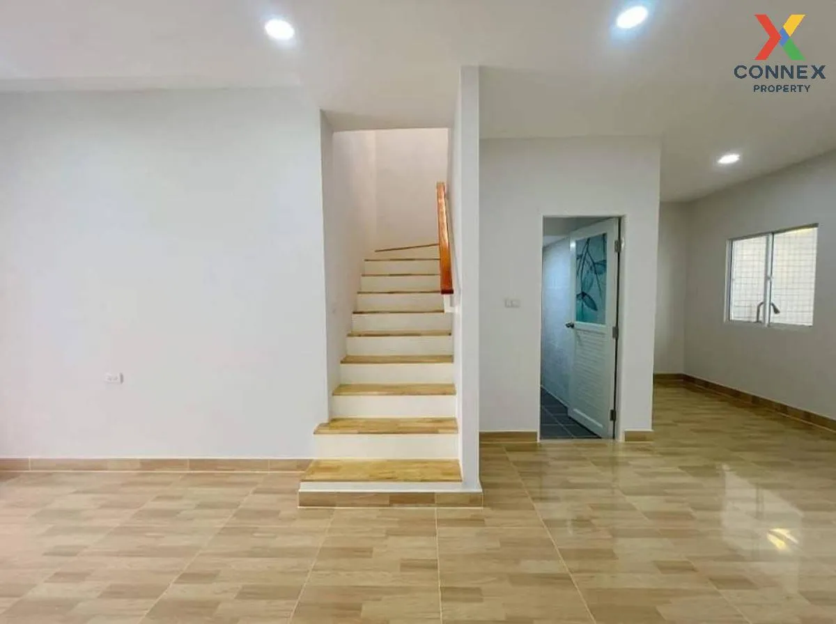 For Sale Townhouse/Townhome  , Baan Lio NOV Wongwaen-Pinkla , MRT
