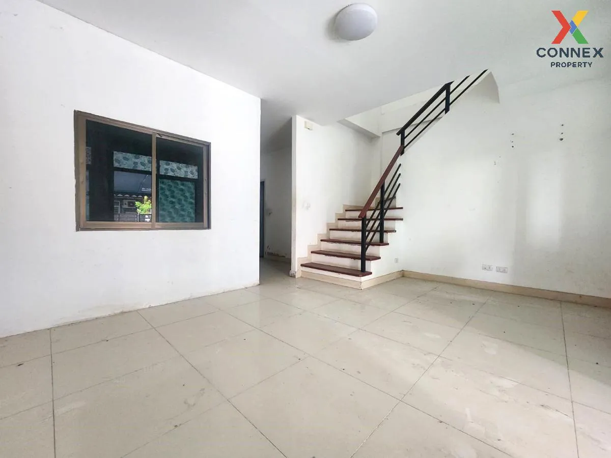 ขายทาวน์เฮ้าส์/ทาวน์โฮม  ทรัพย์รุ่งเรือง ซิตี้ 2 บ้านเก่า พานทอง 