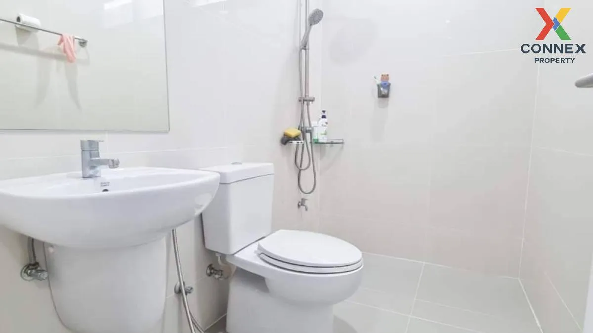 For Sale House , The Embrace Chatuchot - Ramintra , corner unit ,