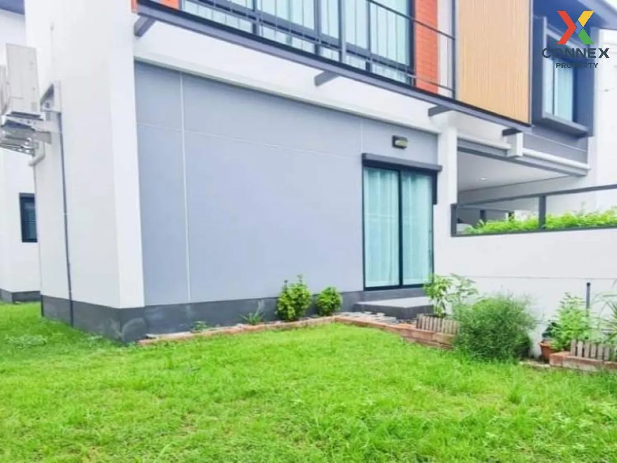 For Sale House , The Embrace Chatuchot - Ramintra , corner unit , 2