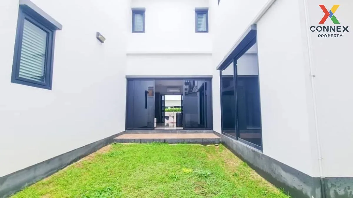 For Sale House , The Embrace Chatuchot - Ramintra , corner unit , 4