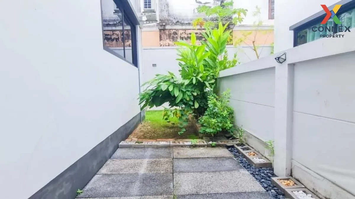 For Sale House , The Embrace Chatuchot - Ramintra , corner unit ,