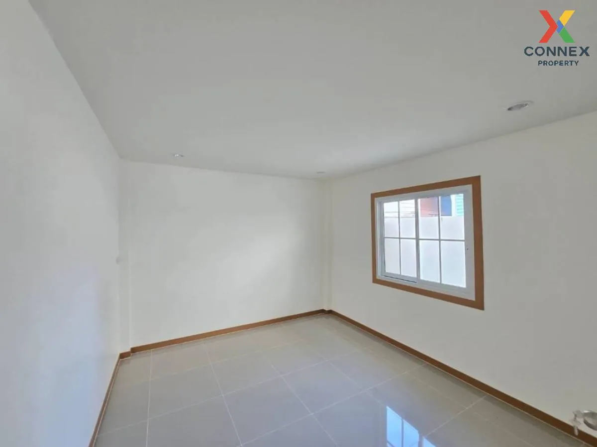For Sale Townhouse/Townhome  , Baan Pruksa 25 Bangyai , wide fron