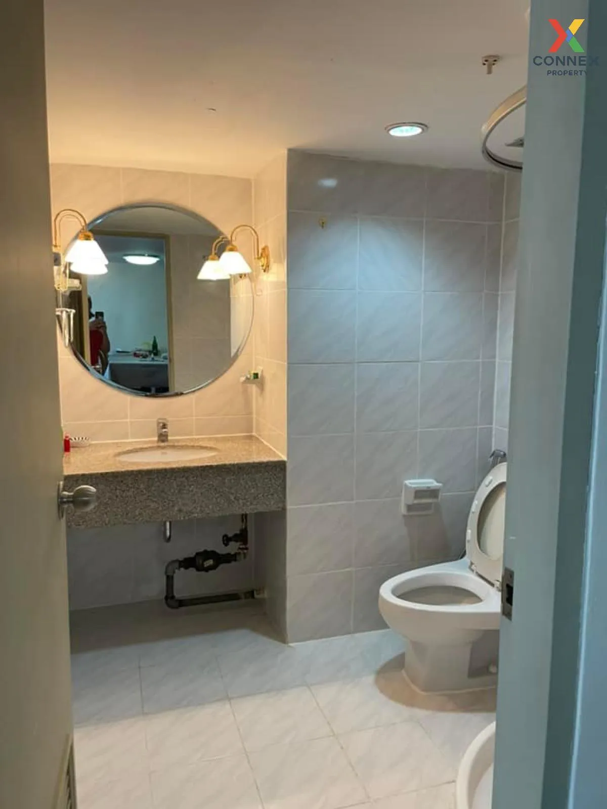 เช่าคอนโด  ออมนิ ทาวเวอร์ BTS-อโศก คลองเตย เขต คลองเตย กรุงเทพ CX