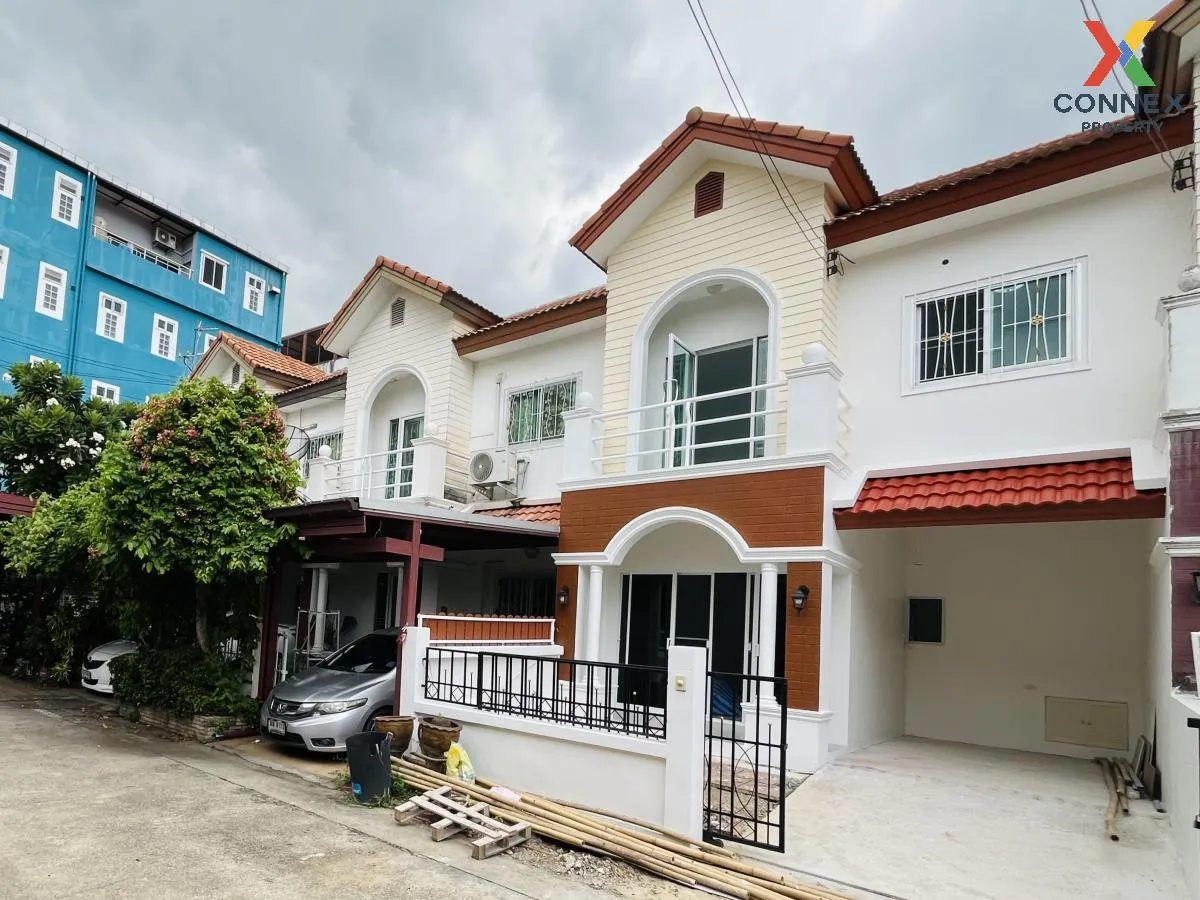 For Sale Townhouse/Townhome  , Sathorn Grand Ville , newly renova 2