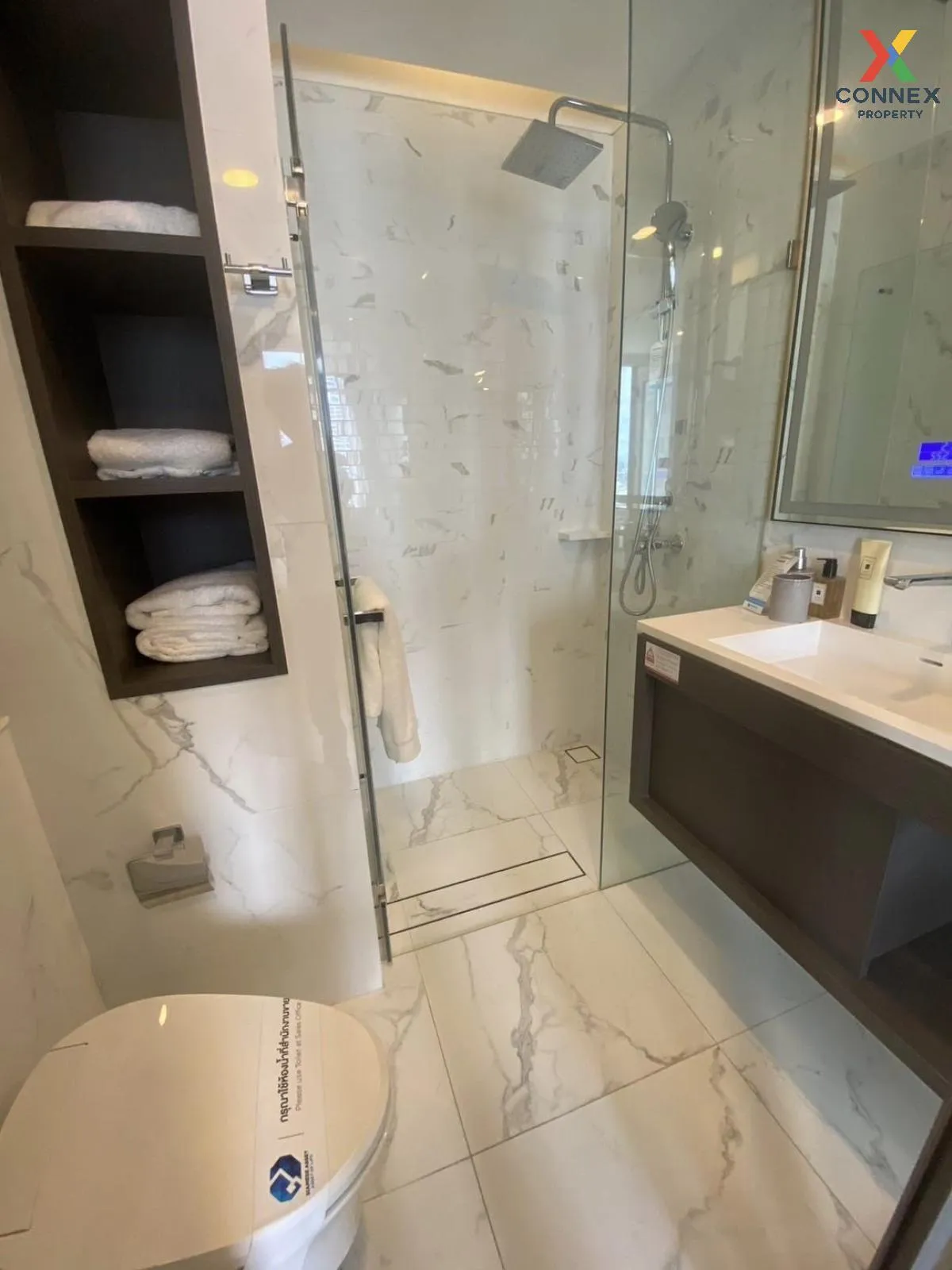 ขายคอนโด  ไซมิส เอ๊กซ์คลูซีพ ควีนส์ MRT-ศูนย์การประชุมแห่งชาติสิร