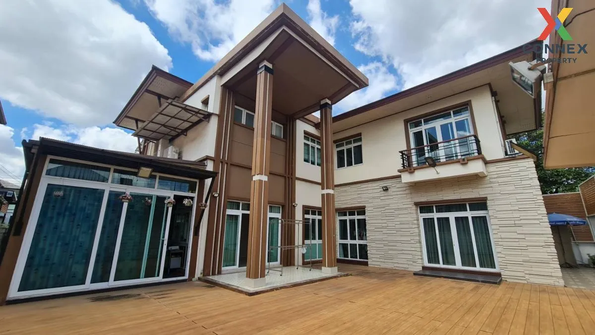 For Sale House , The Royal Green Park Kanchanaphisek , wide front