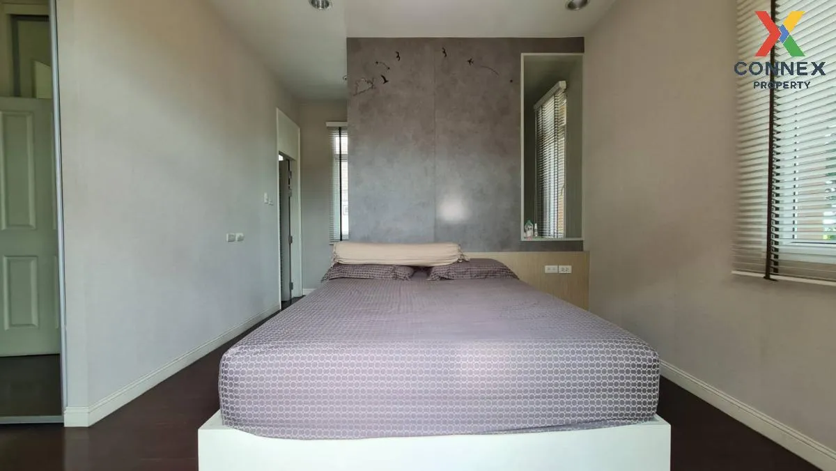 For Sale House , The Royal Green Park Kanchanaphisek , wide front