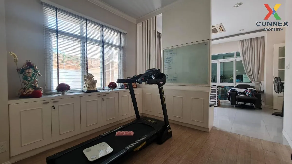 For Sale House , The Royal Green Park Kanchanaphisek , wide front