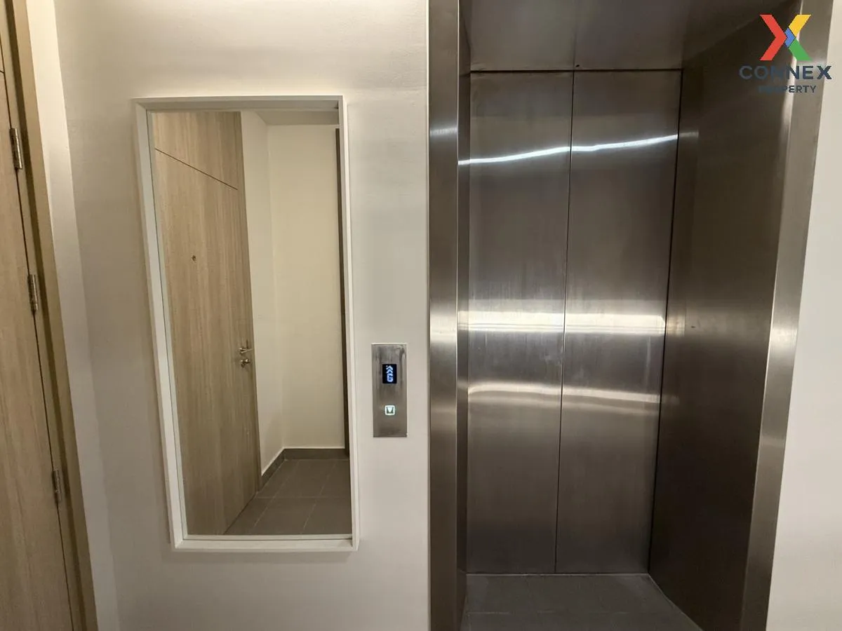 For Sale Condo , Noble Ploenchit , nice view , high floor , wide  For Sale Condo , Noble Ploenchit , nice view , high floor , wide