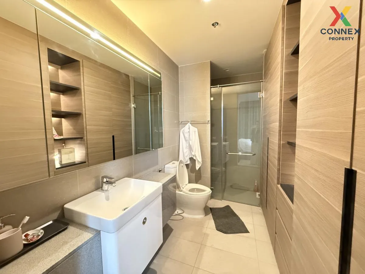 For Sale Condo , Noble Ploenchit , nice view , high floor , wide  For Sale Condo , Noble Ploenchit , nice view , high floor , wide