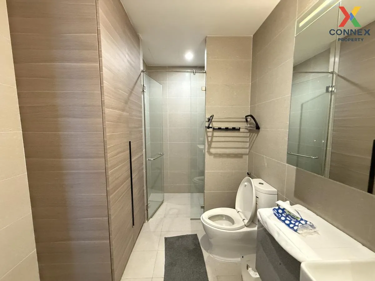 For Sale Condo , Noble Ploenchit , nice view , high floor , wide  For Sale Condo , Noble Ploenchit , nice view , high floor , wide