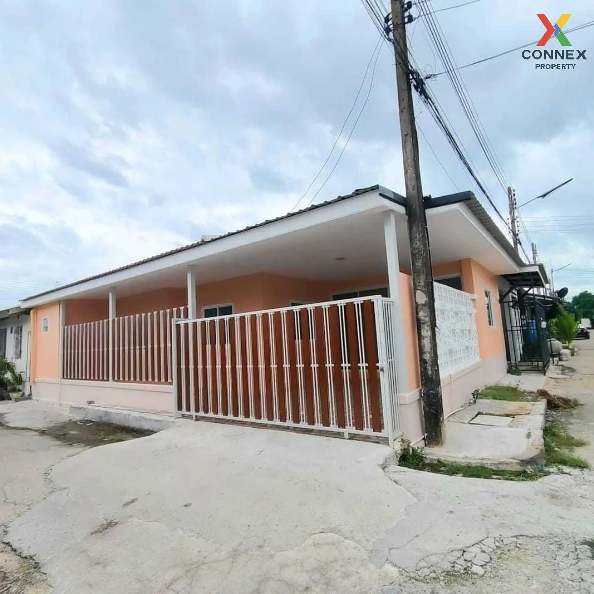 For Sale House , Baan Prueksa 2 Khlong 8 , Lam Phak Kut , Thanyab 1