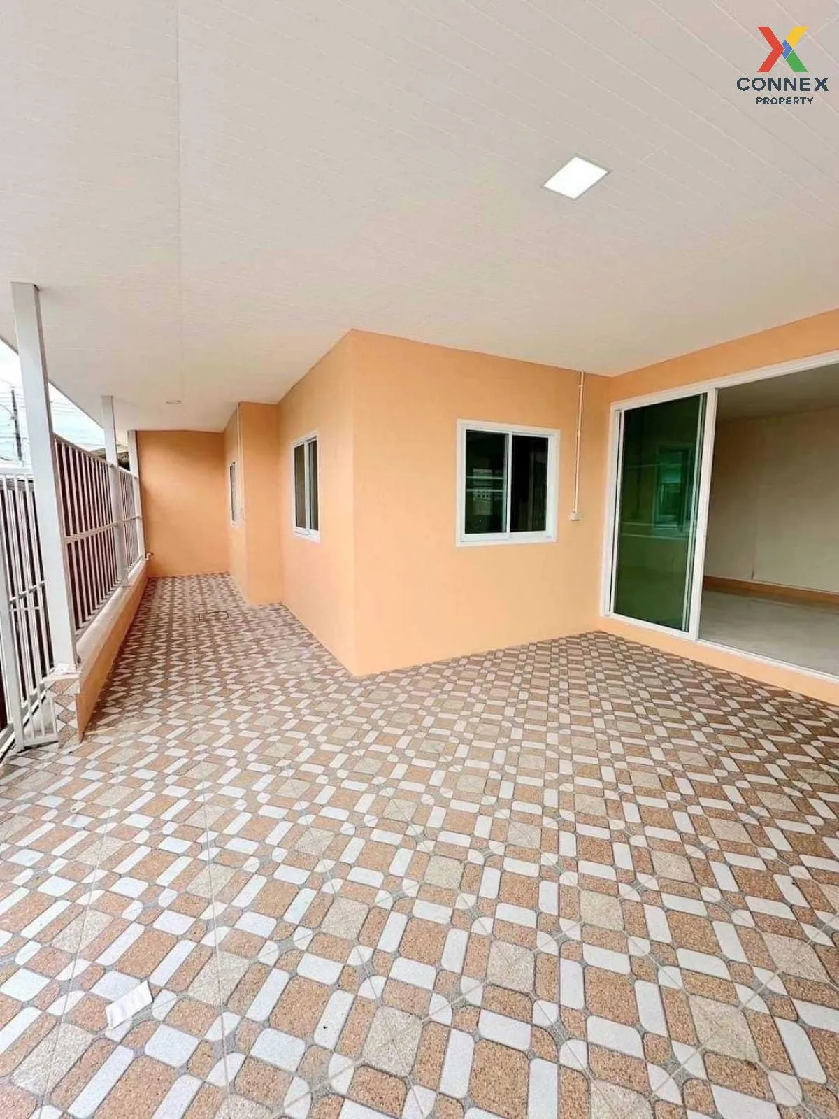 For Sale House , Baan Prueksa 2 Khlong 8 , Lam Phak Kut , Thanyab 2