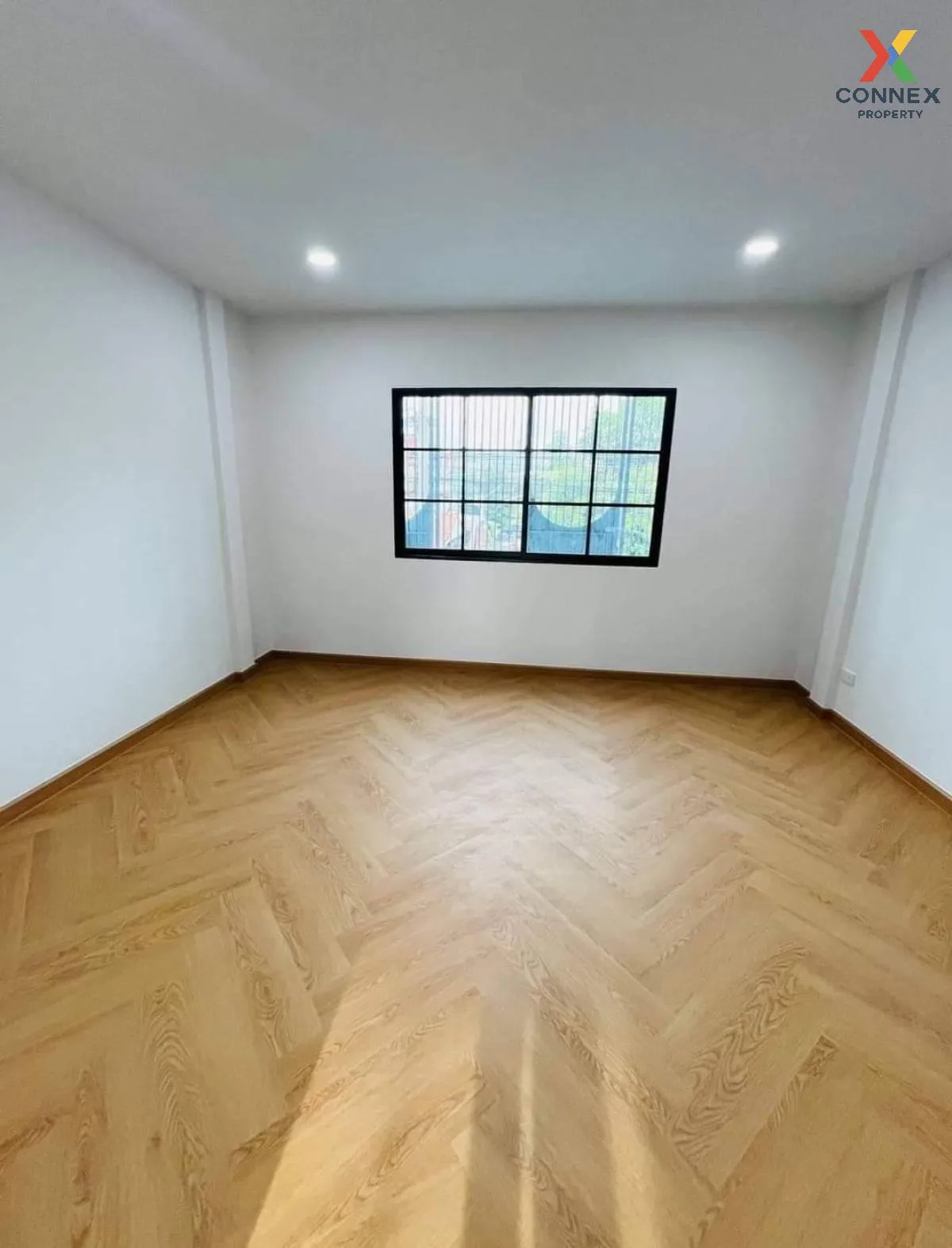 ขายทาวน์เฮ้าส์/ทาวน์โฮม  บ้านเต็มรัก รีโนเวทใหม่ บางคูรัด บางบัวท
