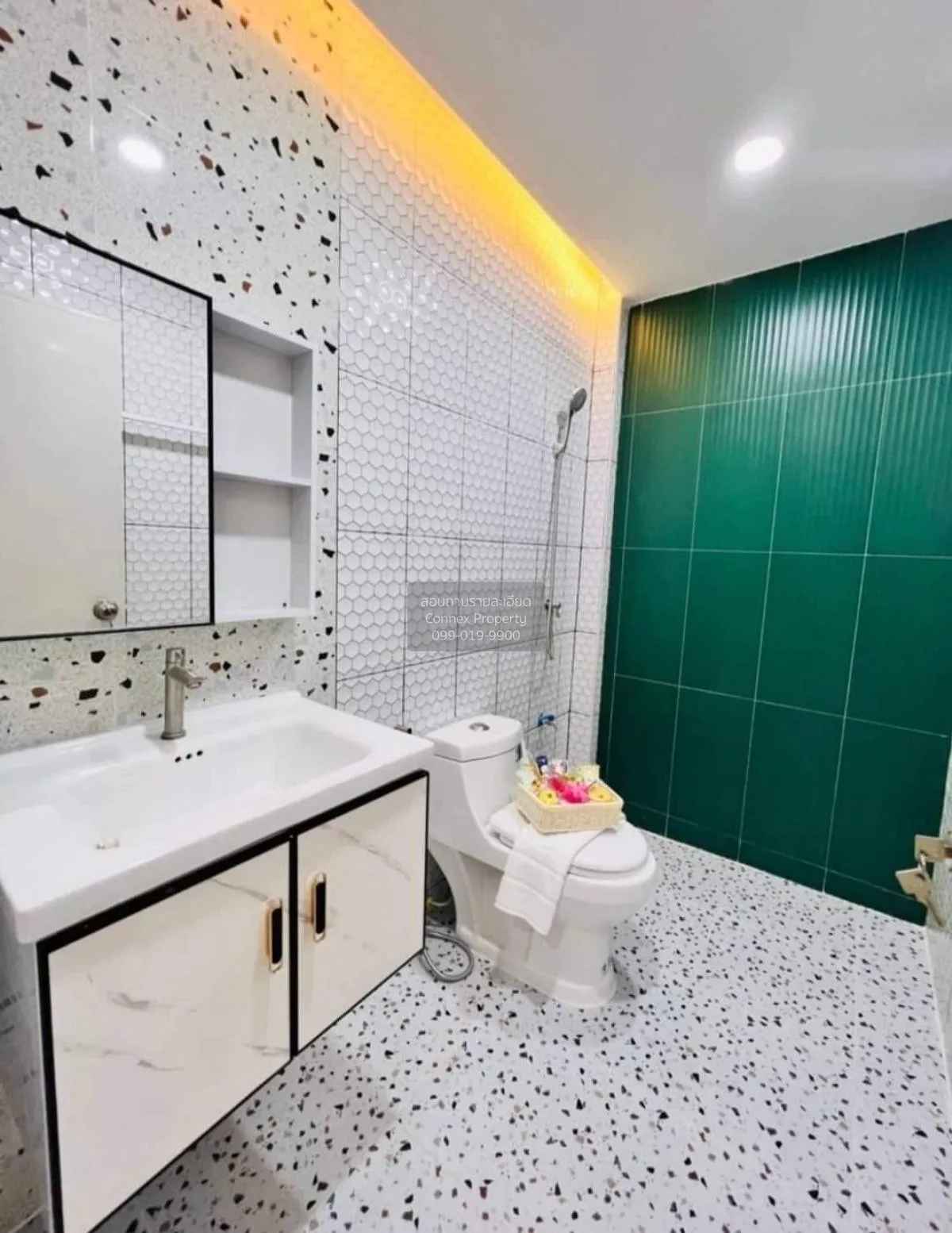 ขายทาวน์เฮ้าส์/ทาวน์โฮม  บ้านอธิษฐาน 1 รีโนเวทใหม่ สายไหม เขต สาย