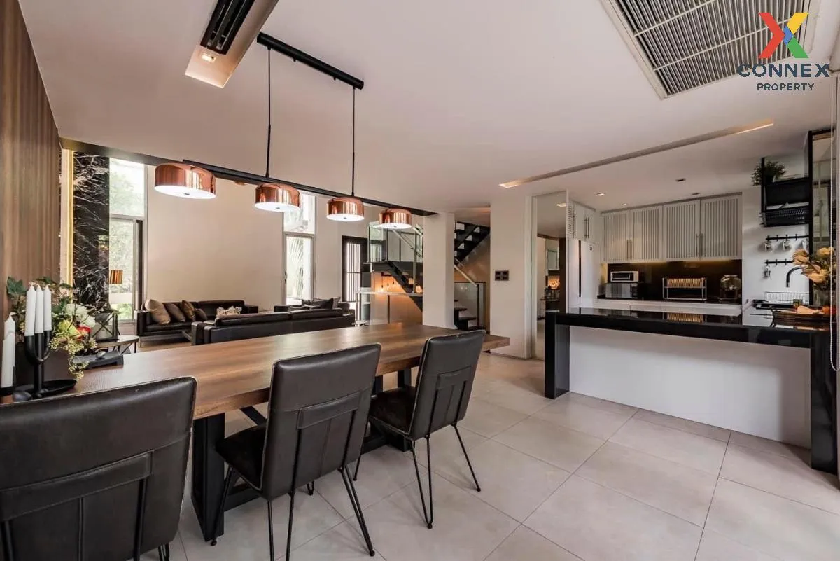 เช่าทาวน์เฮ้าส์/ทาวน์โฮม  เดอะ ลอฟท์ สาทร MRT-คลองเตย ช่องนนทรี เ