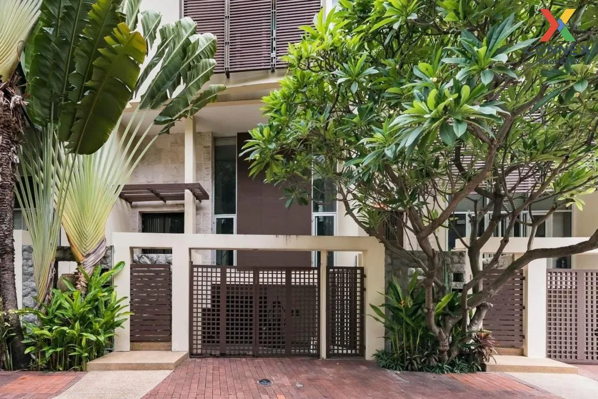 ขายทาวน์เฮ้าส์/ทาวน์โฮม  เดอะ ลอฟท์ สาทร MRT-คลองเตย ช่องนนทรี เข 1