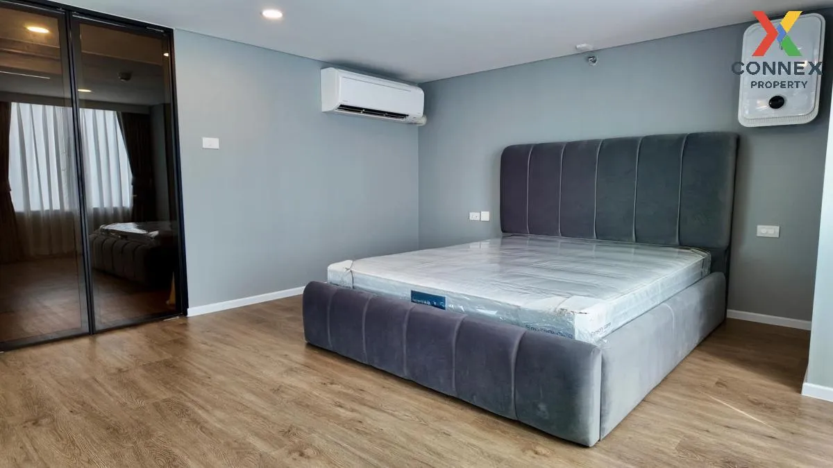 เช่าคอนโด  ไซมิส พระราม 9 (แลนด์มาร์ค @MRTA Station) ดูเพล็กซ์ ห้ 4