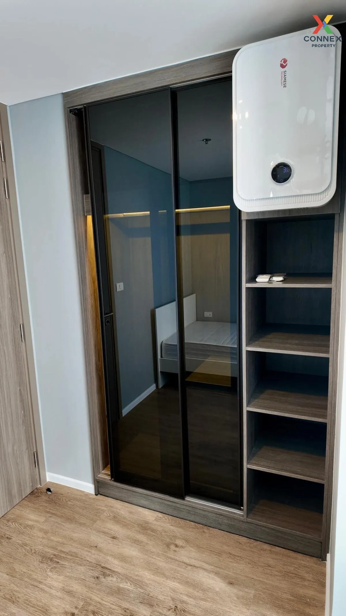 เช่าคอนโด  ไซมิส พระราม 9 (แลนด์มาร์ค @MRTA Station) ดูเพล็กซ์ ห้