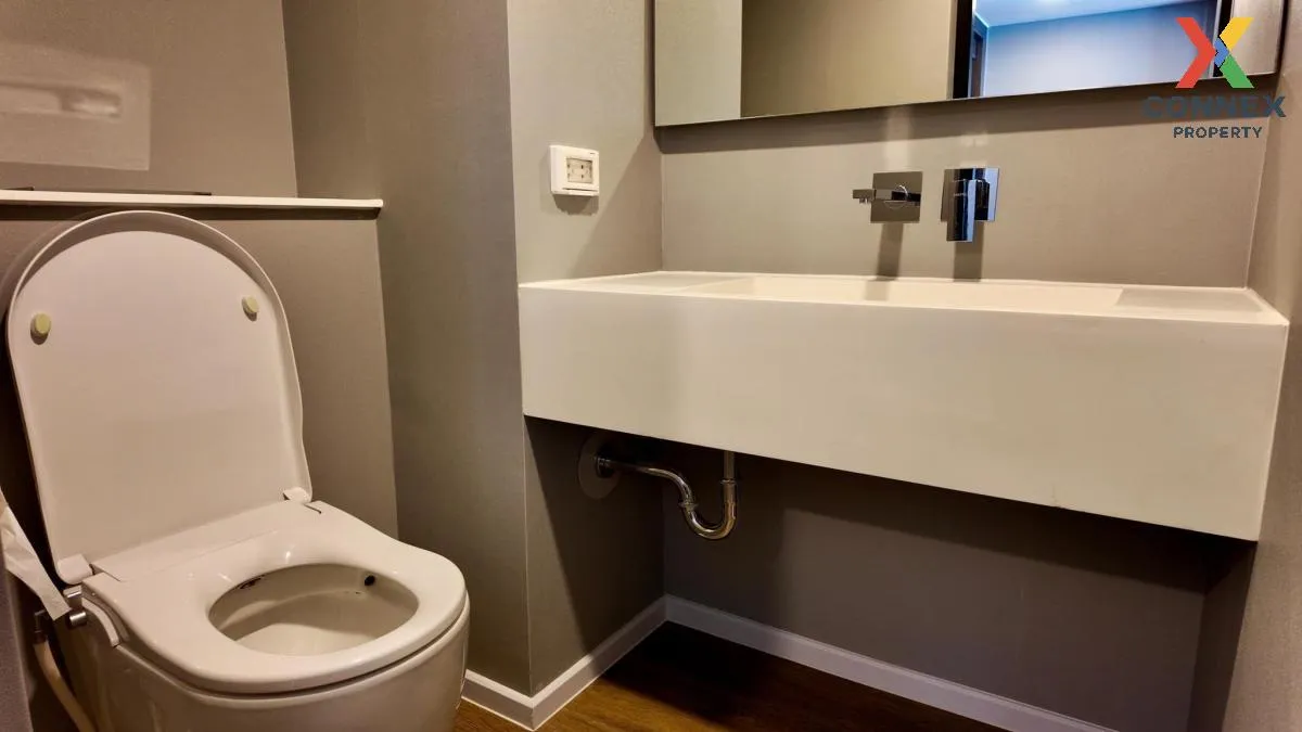 เช่าคอนโด  ไซมิส พระราม 9 (แลนด์มาร์ค @MRTA Station) ดูเพล็กซ์ ห้