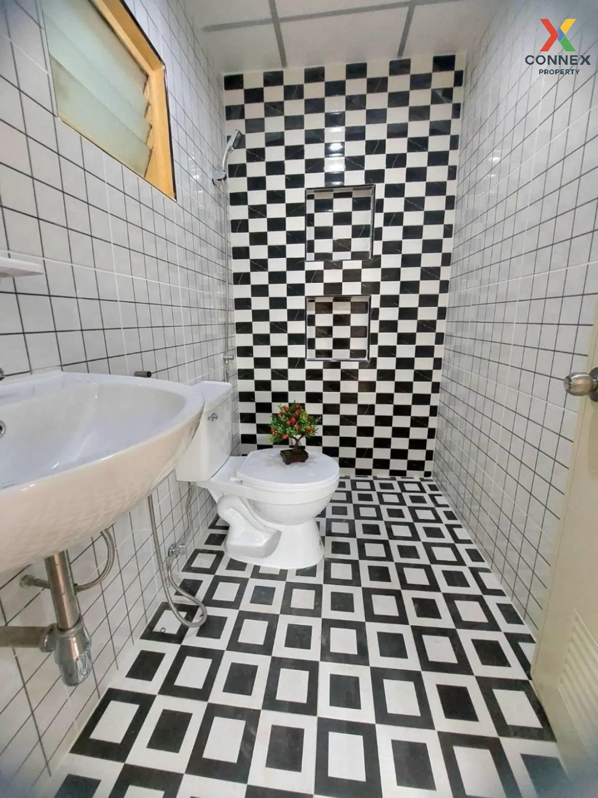 For Sale Townhouse/Townhome  , K.C. Ramindra 2 , newly renovated 